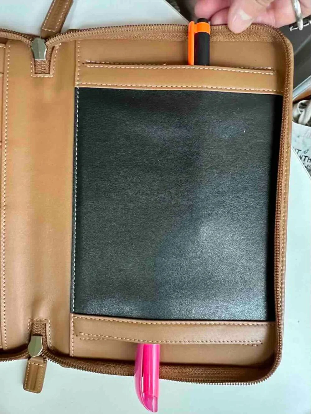 Levenger Leather Junior Ambi-Folio Notepad case LikeNew Brown Zip-around w/ box